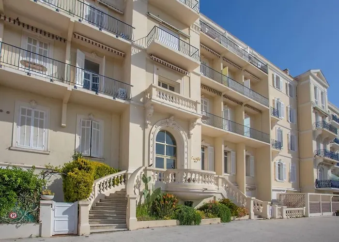 Vue 180 Degres A St Maxime